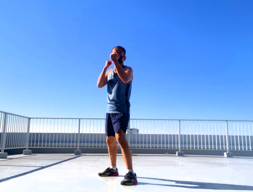 ボディコンバット,レスミルズ,レスミルズインストラクター,ボディコンバット93,ウォーミングアップ上半身,ポイント